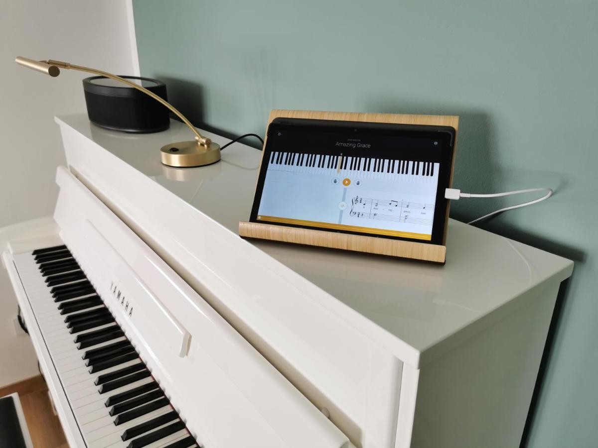 Neues City Center Piano Appartement Mit Netflix Klagenfurt am Woerthersee Bagian luar foto